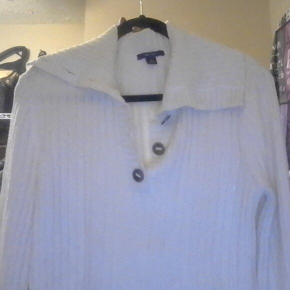 Cream Sweater - Picture 1 of 4